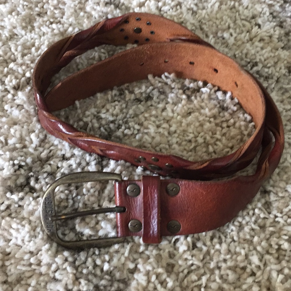 Hollister belt